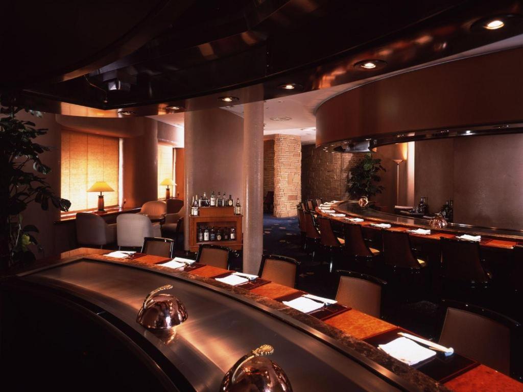 Yokohama Royal Park Hotel Экстерьер фото